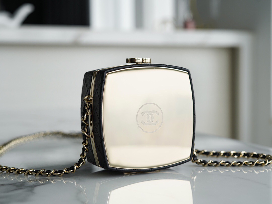 샤넬  케이스백 CN119 JD