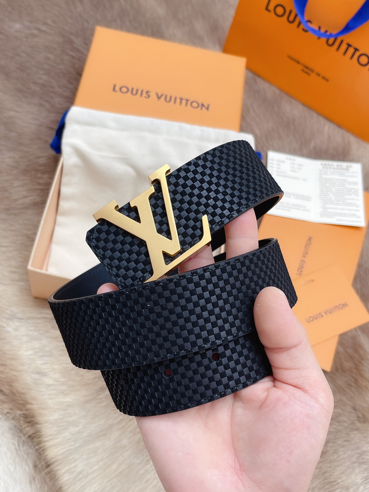 루이비통 2022 남성용 벨트 LV036 BT1