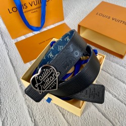 루이비통 2022 남성용 벨트 LV037 BT1