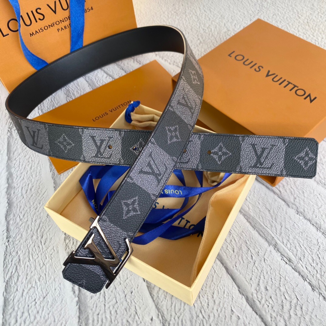 루이비통 2022 남성용 벨트 LV042 BT1