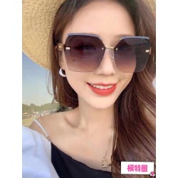 펜디 2022 여성용 선글라스 FD002 SG1-A
