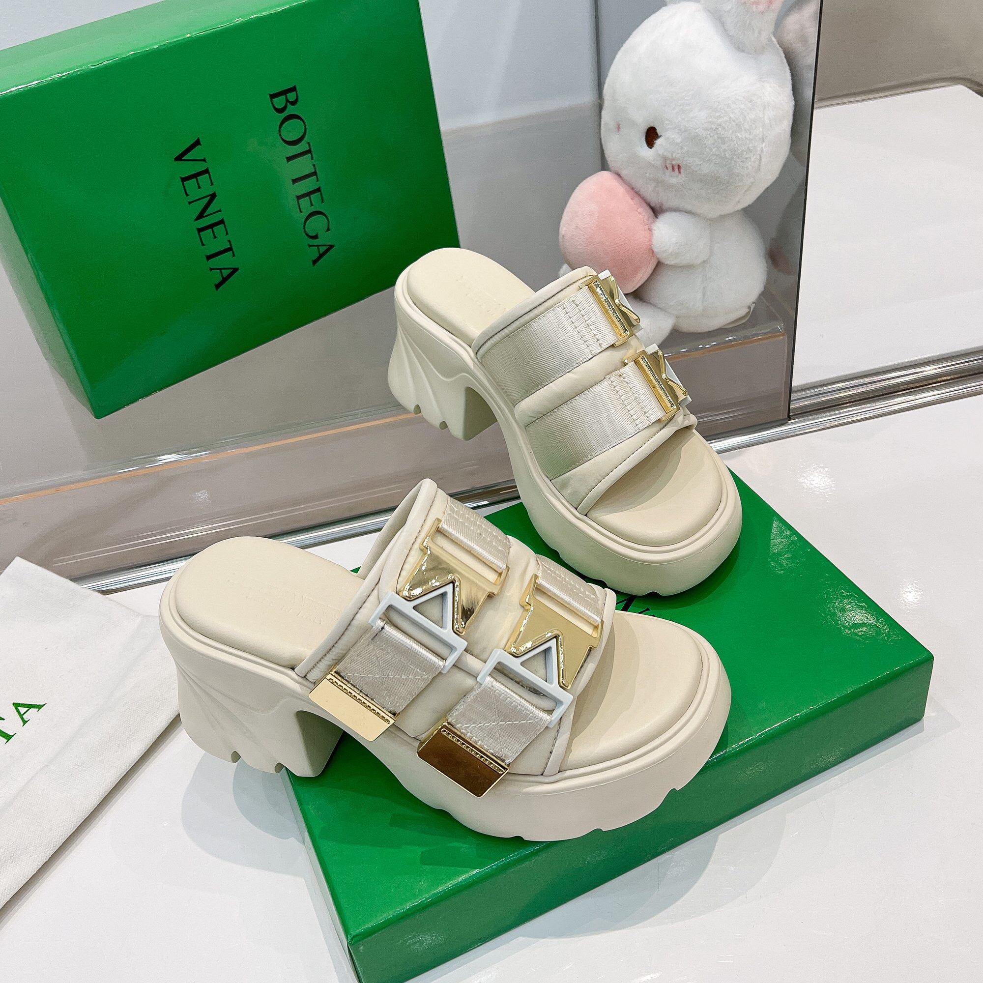 보테가베네타 2022 여성용  슬리퍼 WA654 SH-D