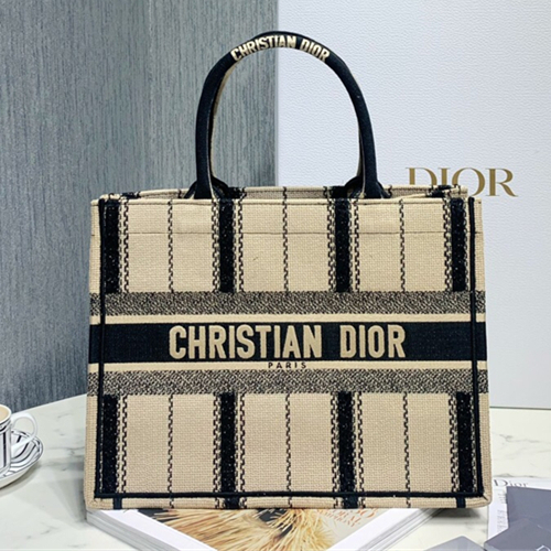 크리스챤 디올 북 토트백  M1286 2가지 사이즈 LI