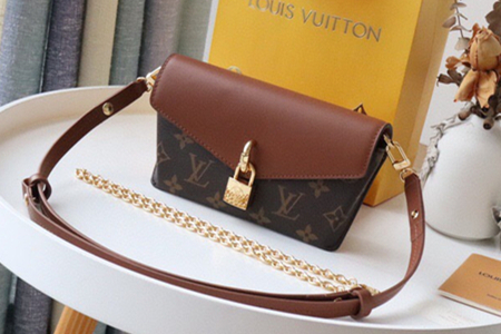 루이비통 패드락 온 스트랩 M80763 XL