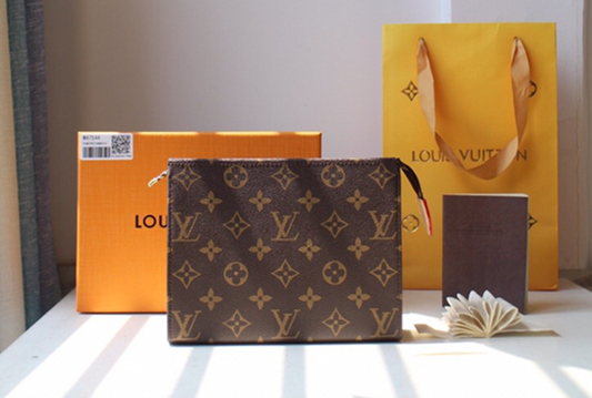 루이비통 토일레트리 파우치  M47546 XL