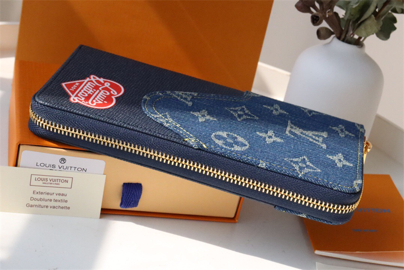 루이비통  지퍼 장지갑 M81107 XL