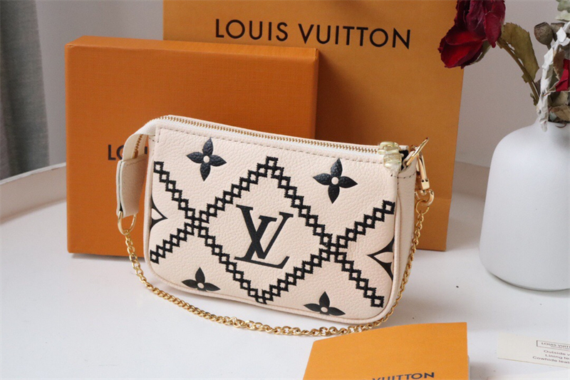 루이비통 포쉐트 악세수아 Mini 모노그램 앙프레뜨  M81140 XL