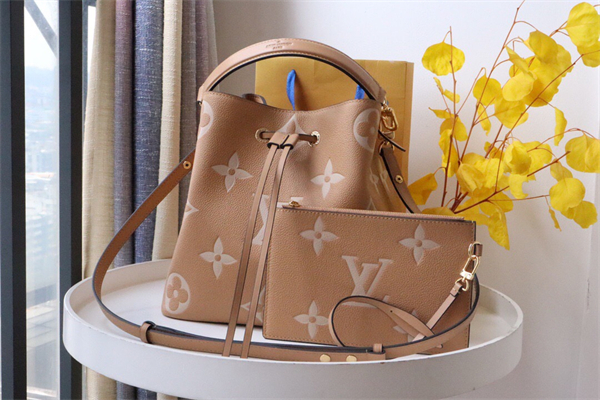 루이비통 네오노에 MM 베이지 M45497 XL