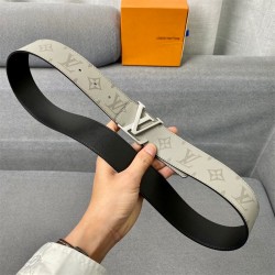 루이비통 2022 남성용 벨트 LV053 BT1