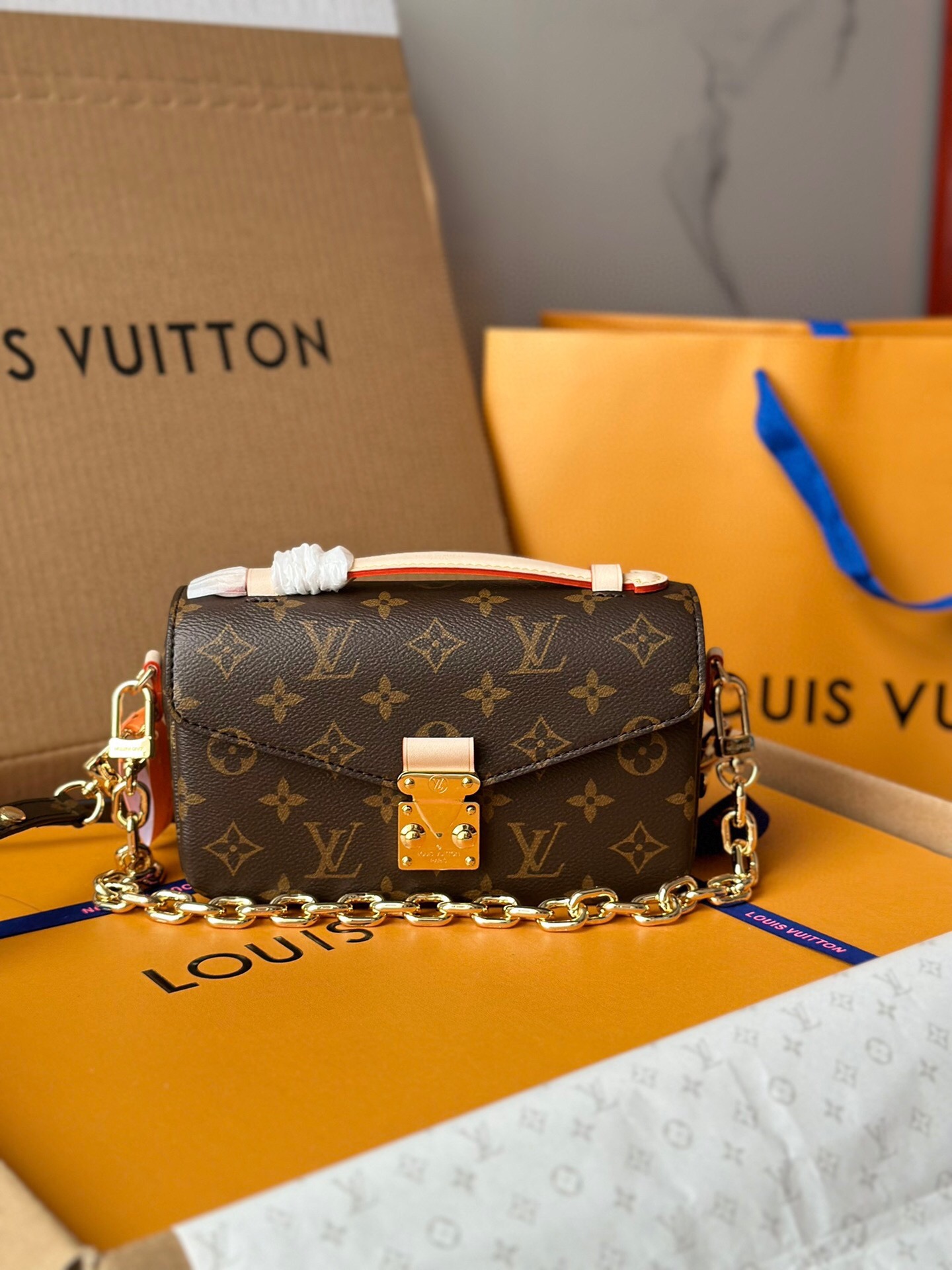 루이비통 포쉐트 메티스 이스트 웨스트 M46279 XL