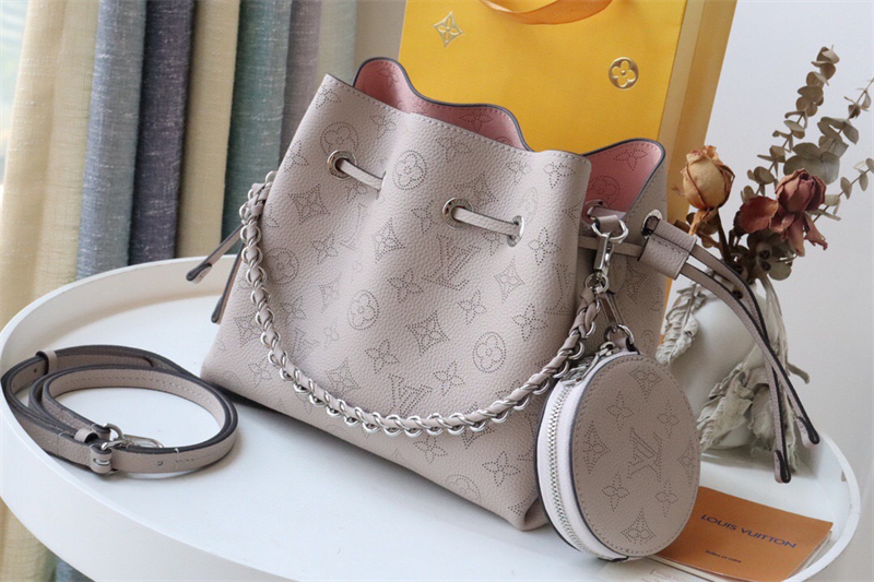 루이비통 그래프티 네오노에 M56888 XL