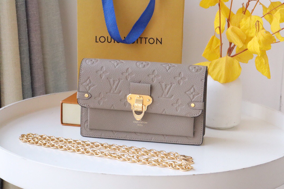 루이비통 루이비통 바뱅 체인 월릿 M67841 XL