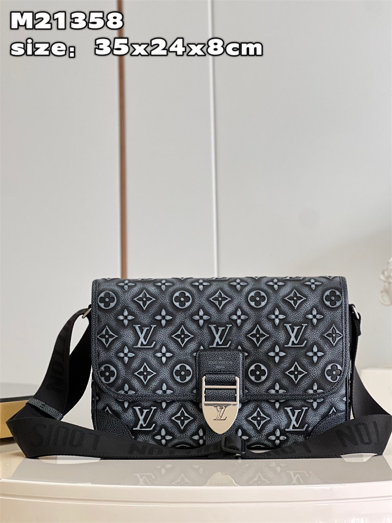 루이 비통 아치 메신저 크로스백 MM M21358 GZ