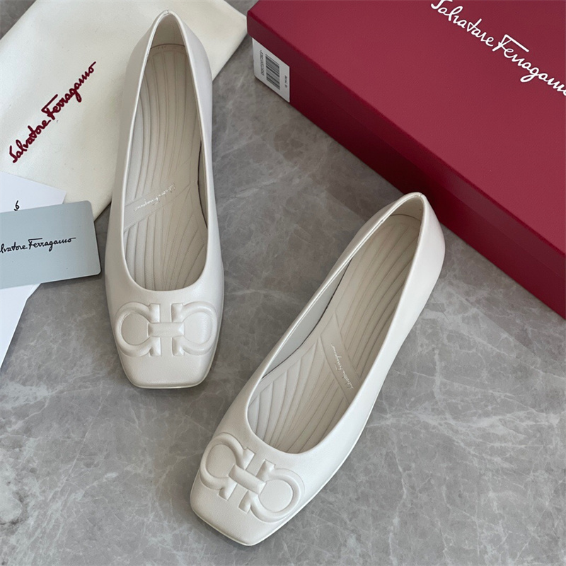 페레가모  2023 여성용 플랫슈즈 WA1496 SH-D