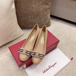 페레가모  2023 여성용 플랫슈즈 WA1504 SH-D