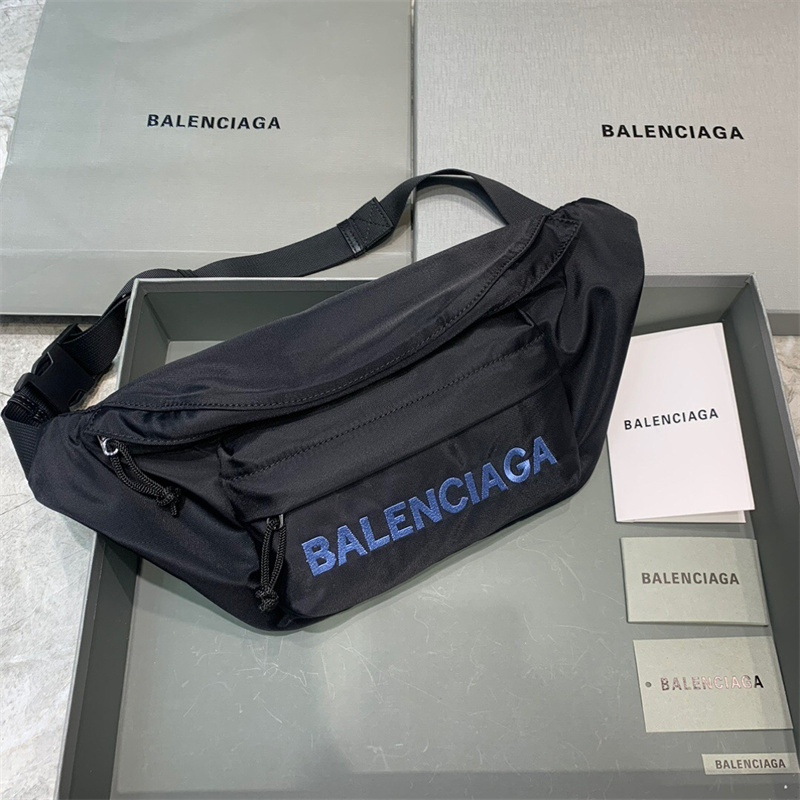 발렌시아가 2023 남여공용 힙색 BA001  BA