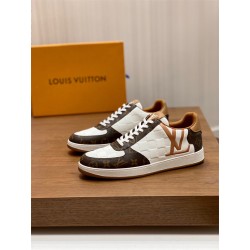 루이비통 2023 남성용 스니커즈 LV323 SH-E