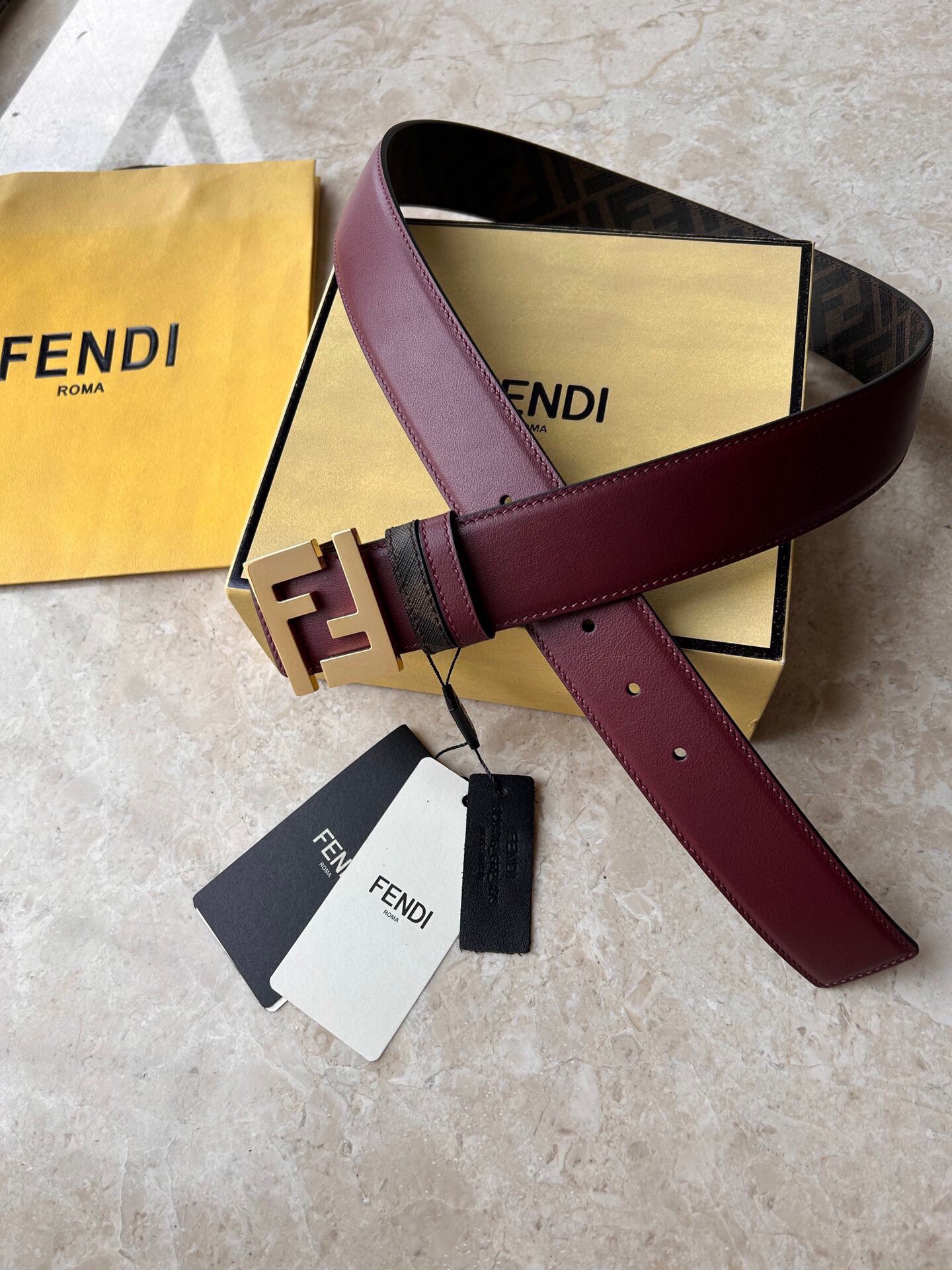 펜디 2023 남성용 양면벨트 FD033 GD