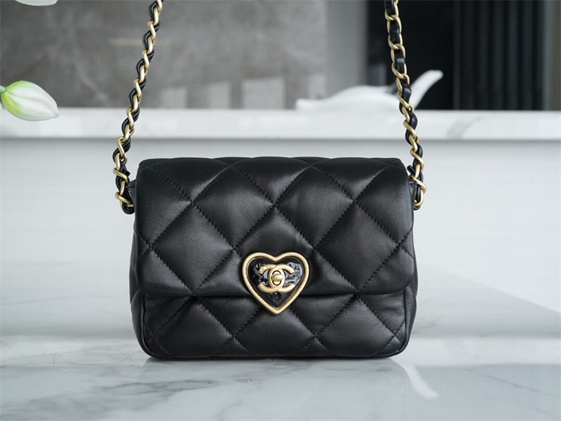 샤넬 체인 플랩백  CN240 JD