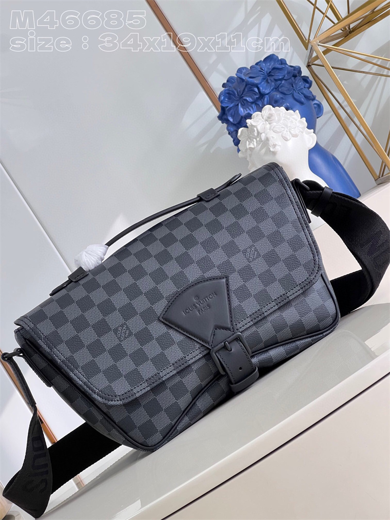 루이비통 몽수리 메신저백 M46685  GZ