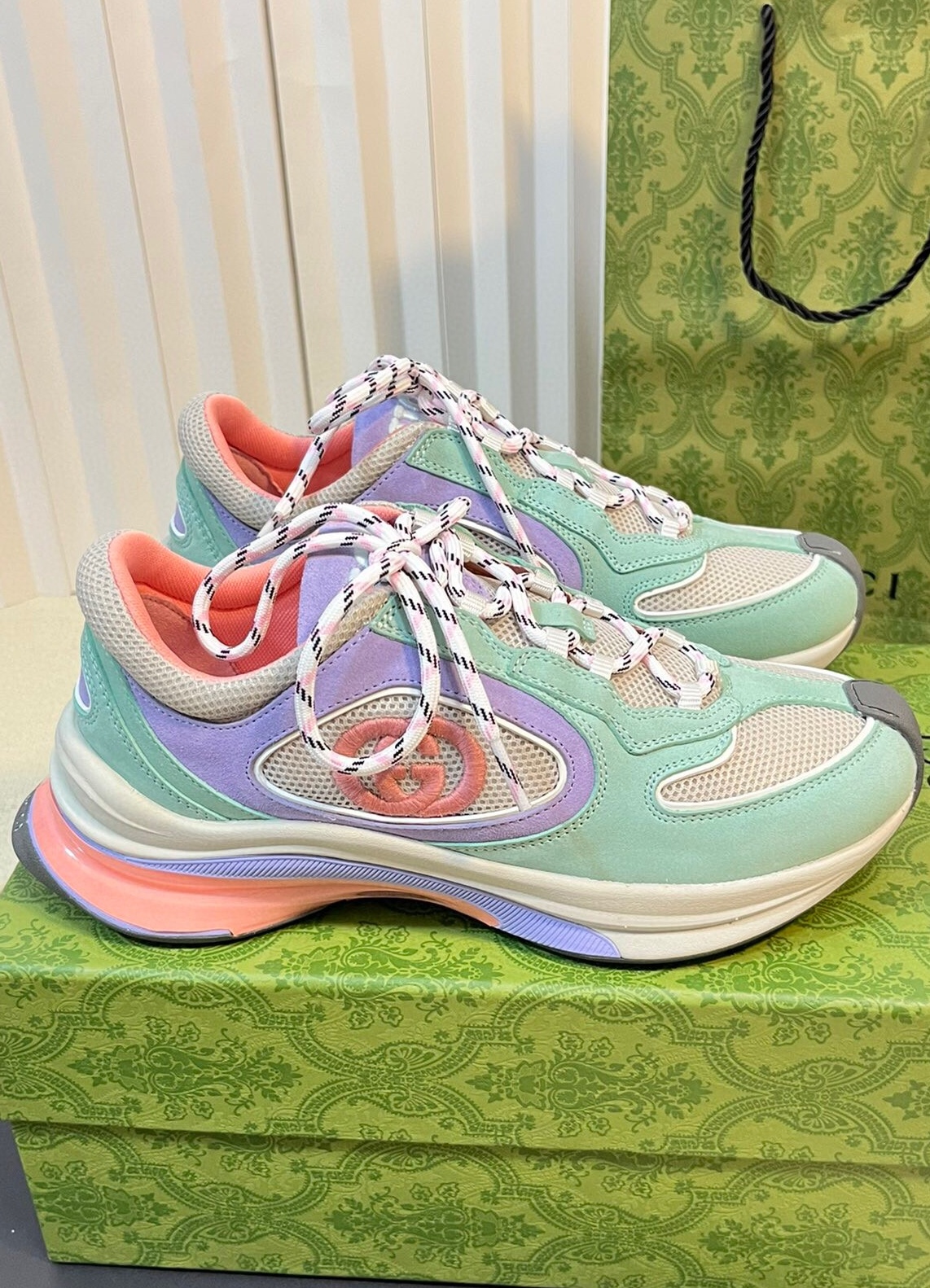 구찌 2024 여성용 스니커즈 WA3082 SH-D