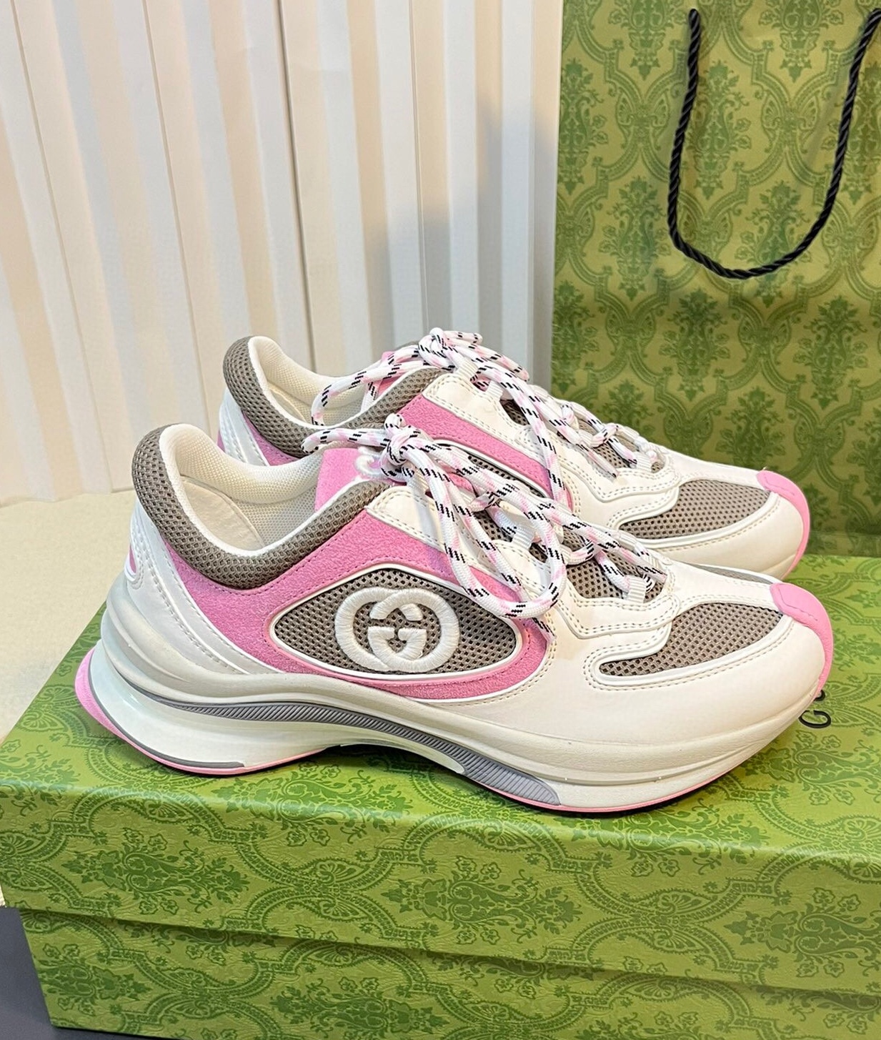 구찌 2024 여성용 스니커즈 WA3083 SH-D