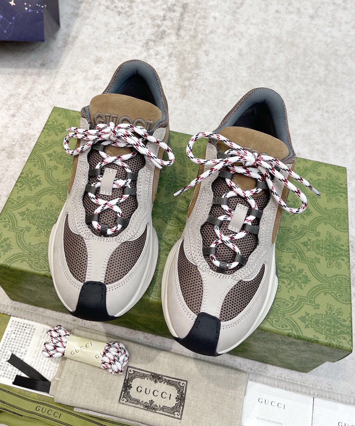 구찌 2024 여성용 스니커즈 WA3086 SH-D