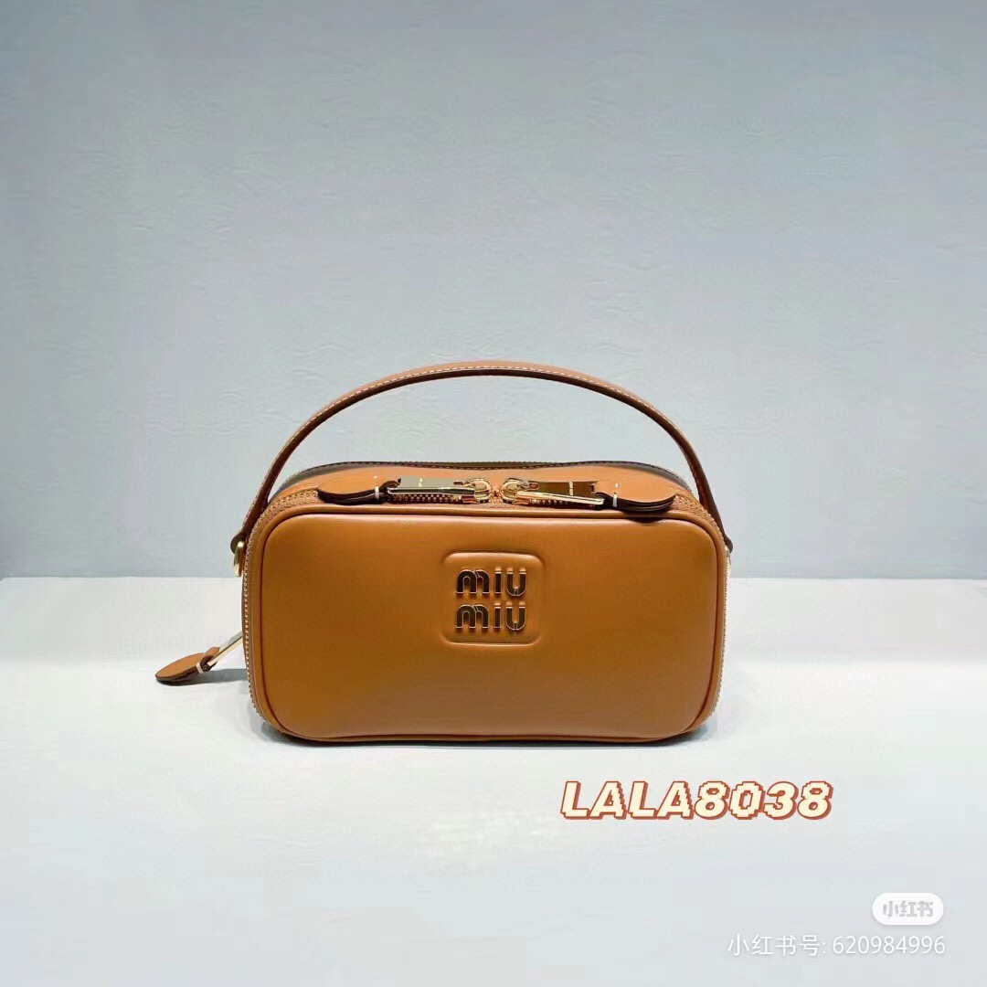 미우미우 숄더백 5BH229 PD1-B