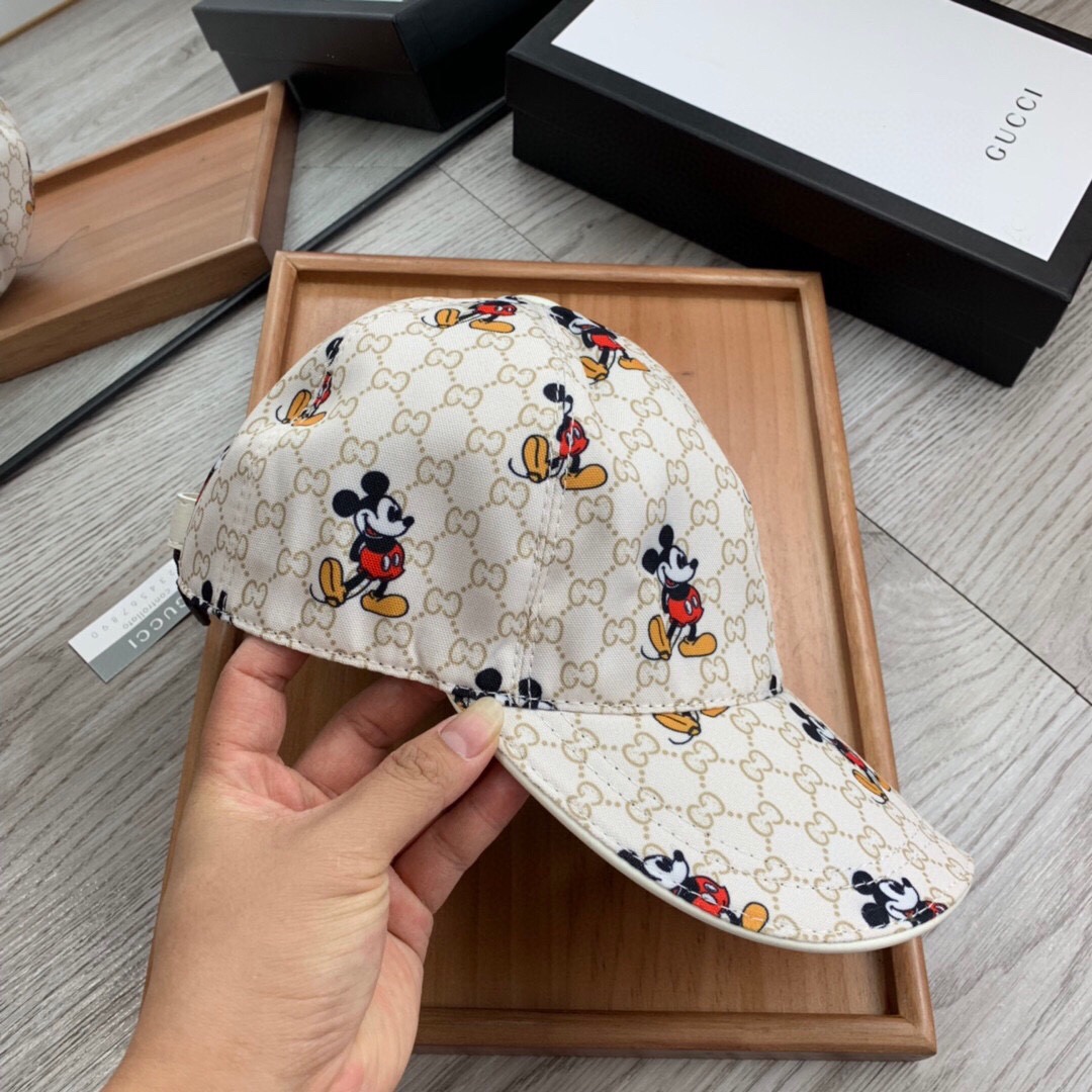 구찌 남여공용 볼캡모자 SN831 GT