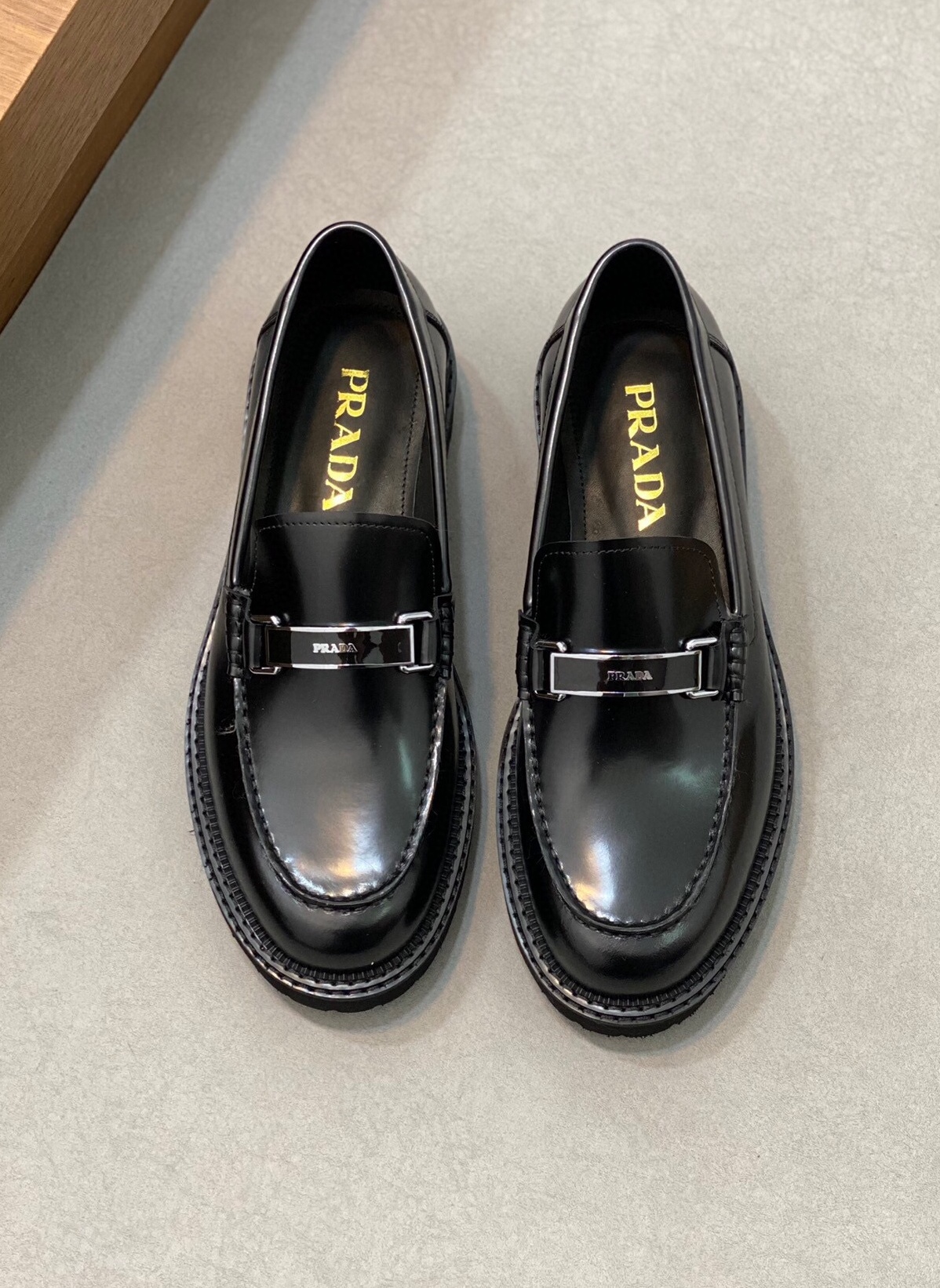 프라다 2024 남성용 로퍼 PD462 SH-E