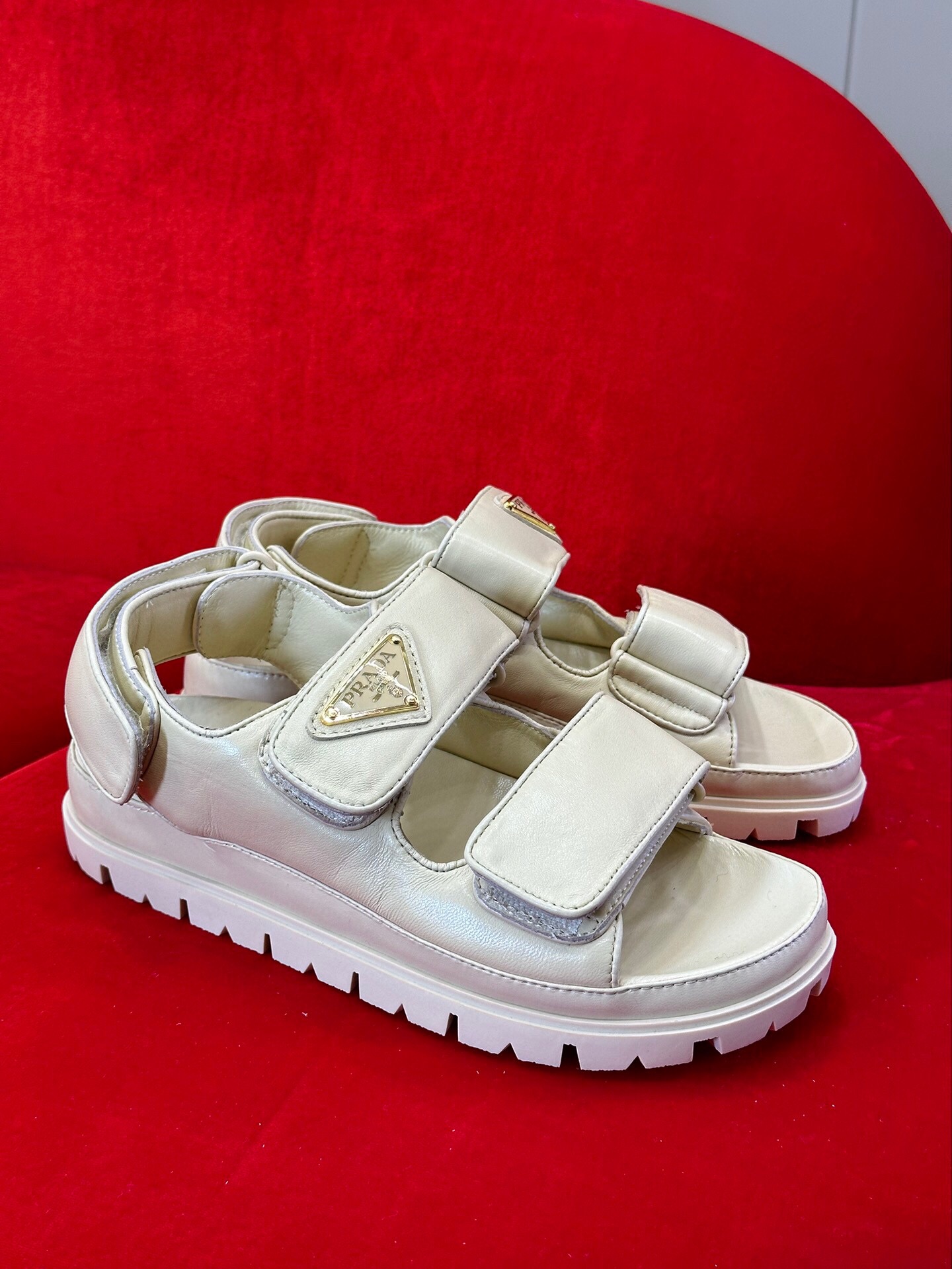 프라다 2024 여성용 샌들 WA3309 OS