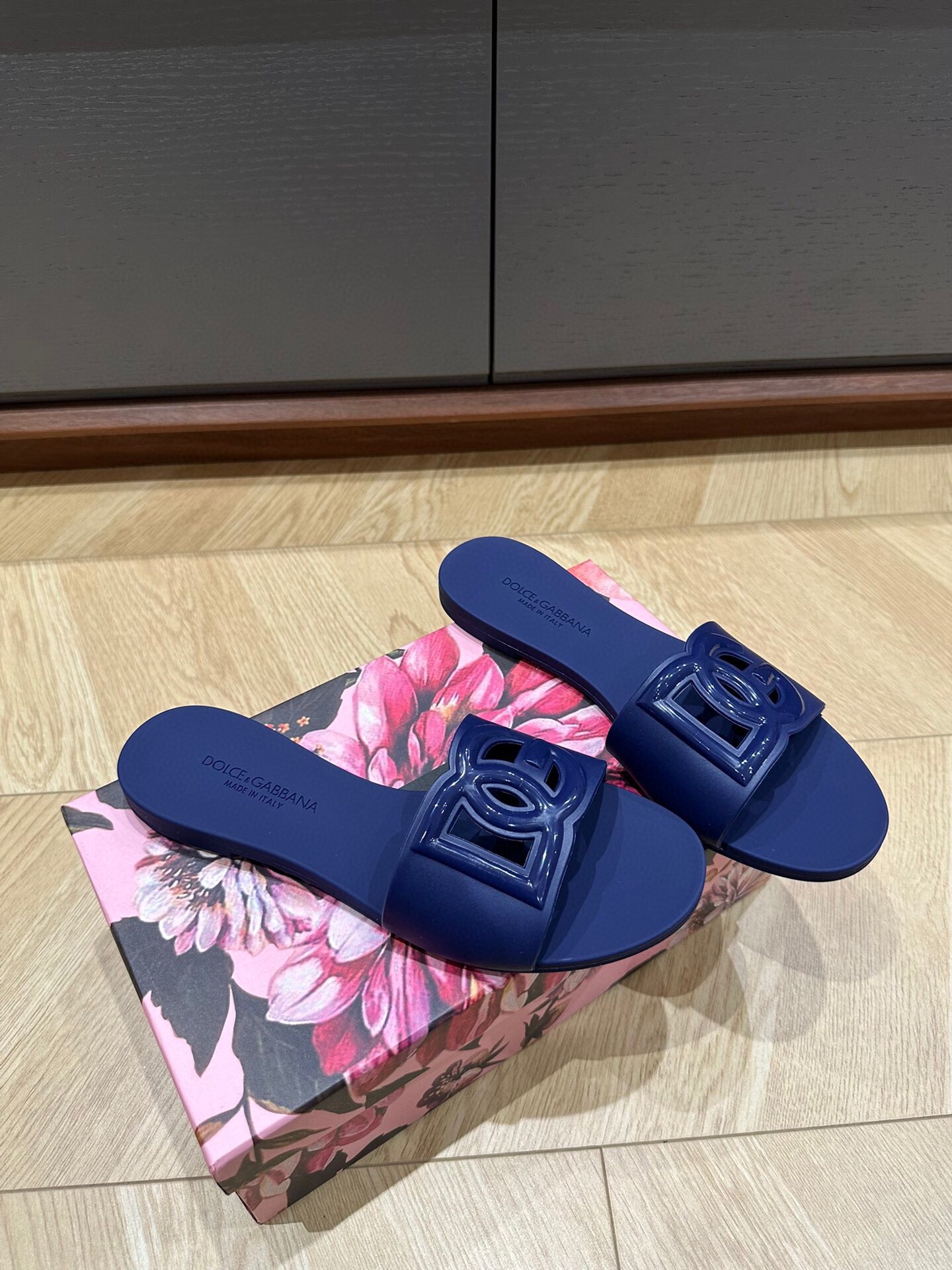 돌체앤가바나 2024 여성용 PVC 슬리퍼 WA3345 OS