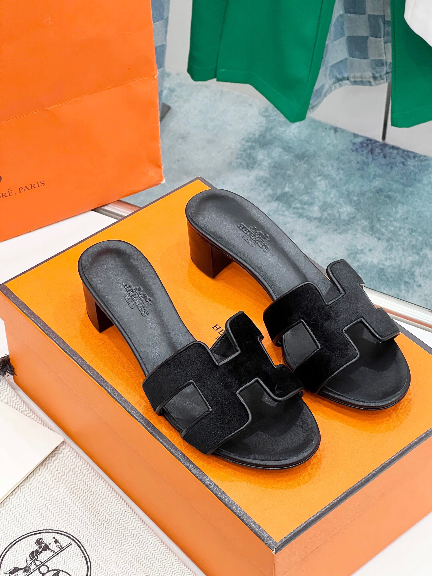 에르메스 2024 여성용  슬리퍼 WA3666 DN