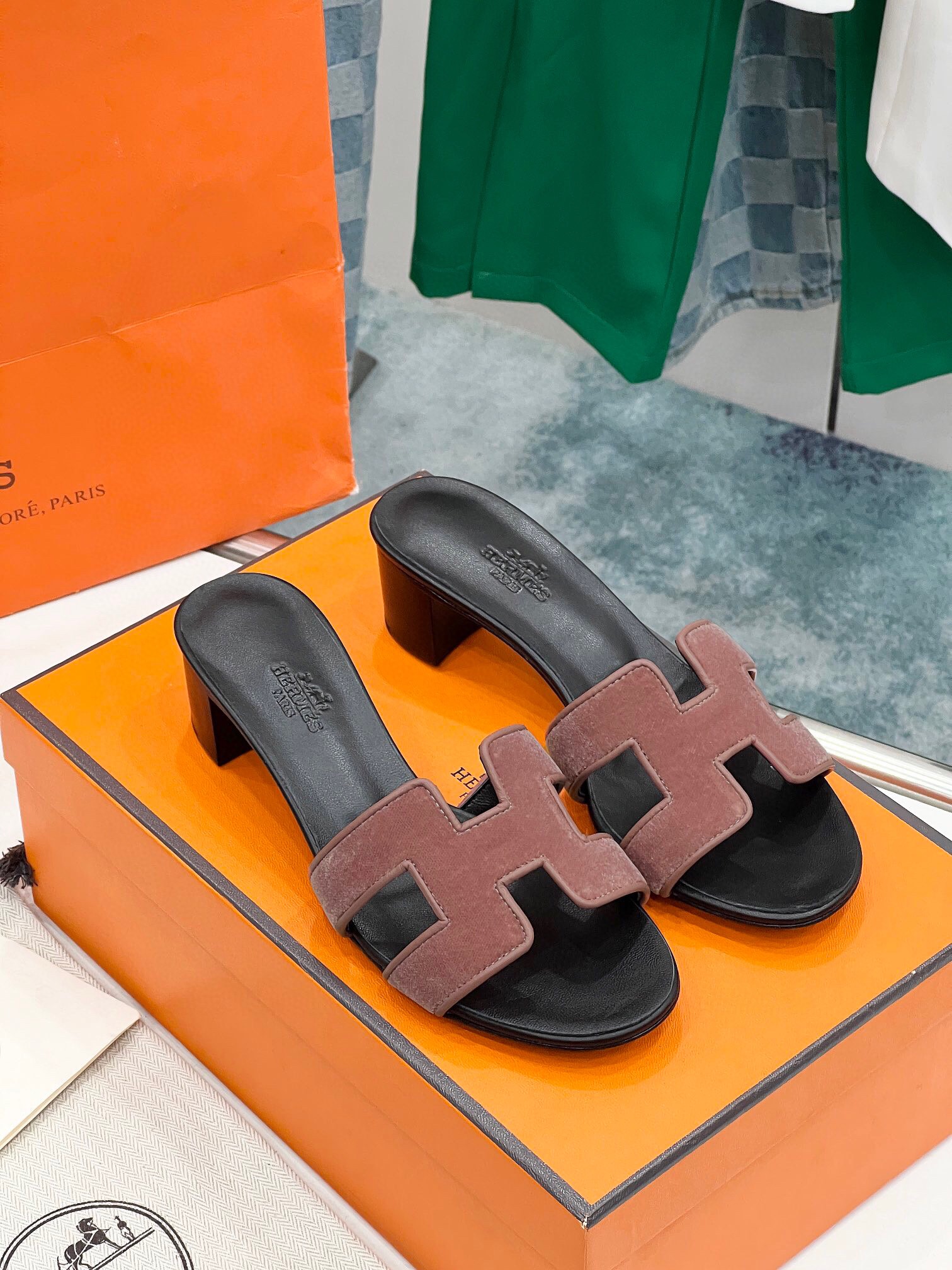 에르메스 2024 여성용  슬리퍼 WA3669 DN