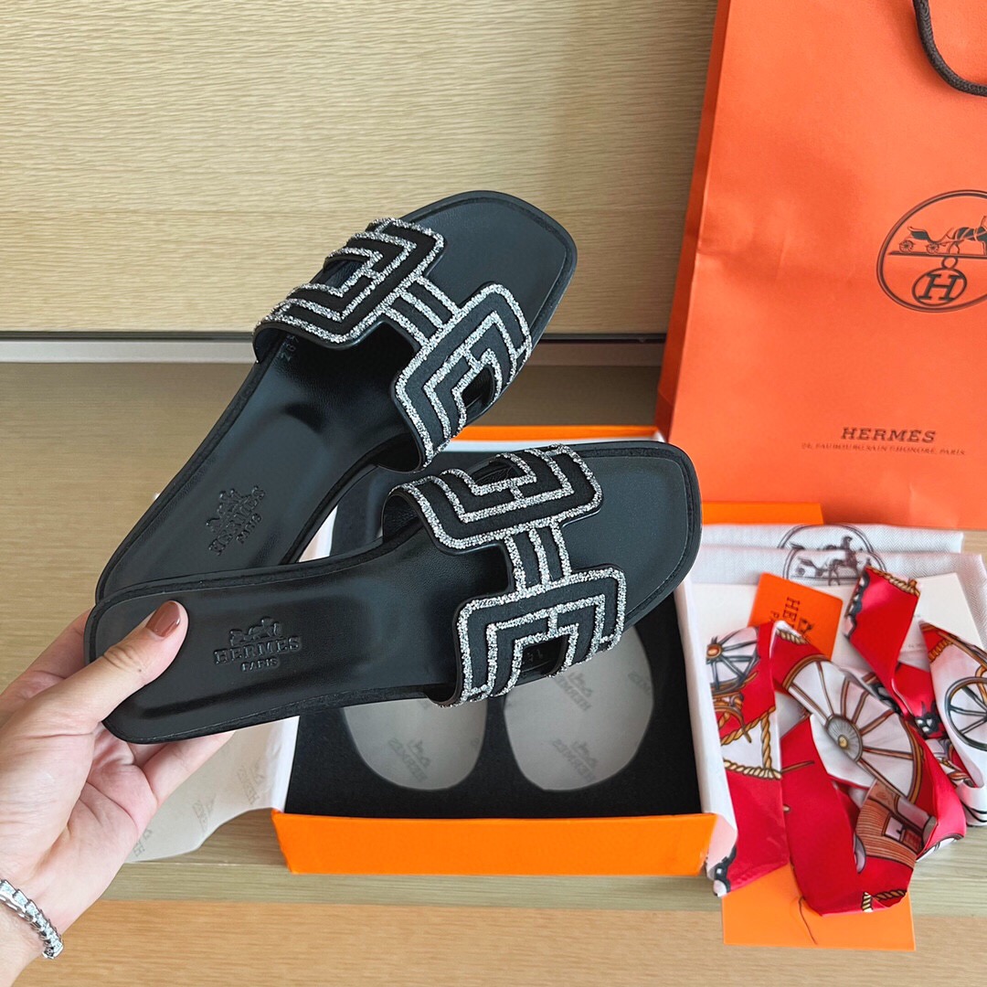 에르메스 2024 여성용  슬리퍼 WA3690 DN
