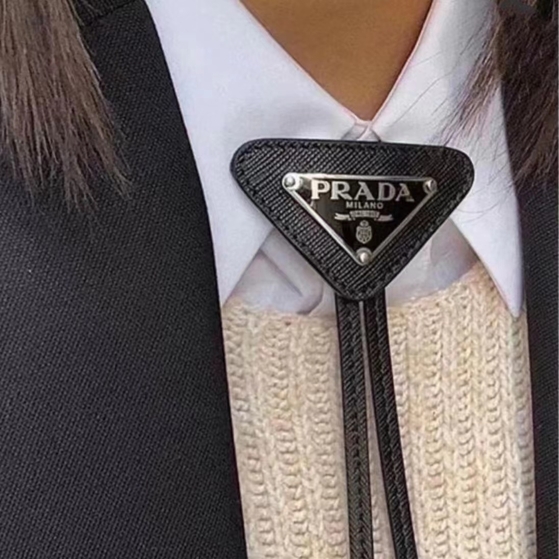 프라다 2024 사피아노 타이 SN896 GT