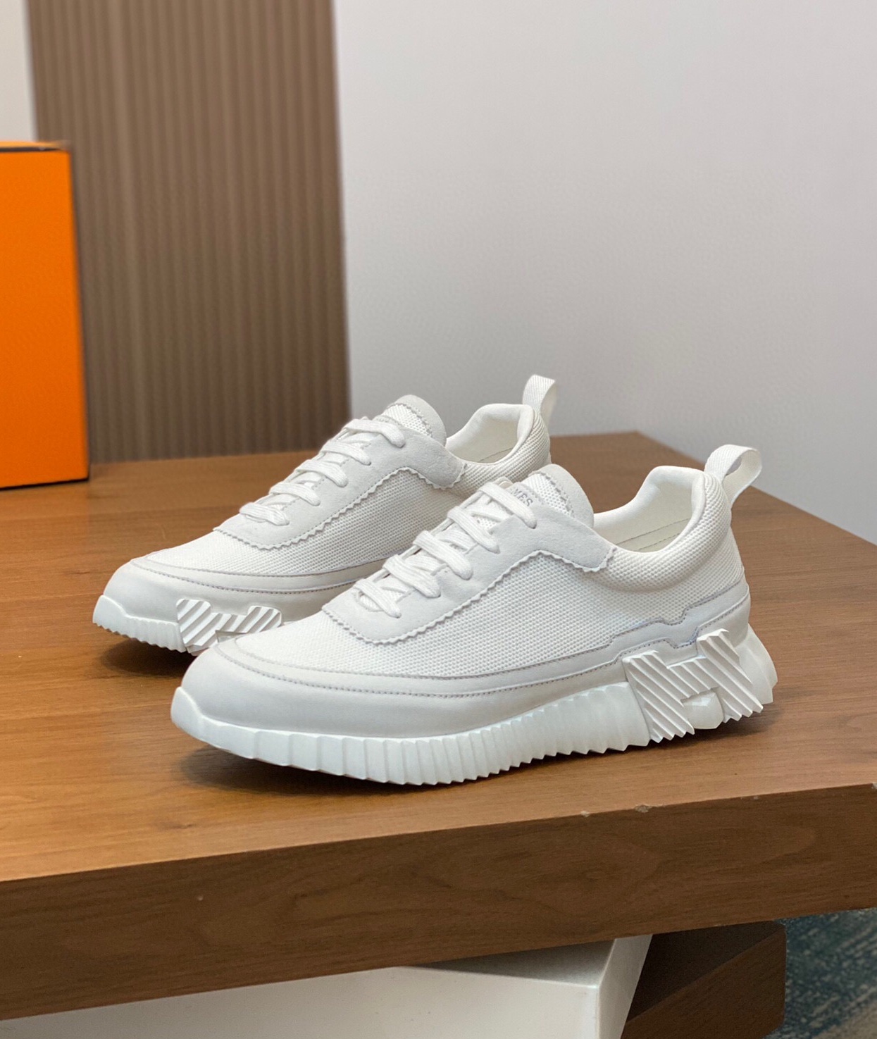 에르메스 2024 남성용 스니커즈 HM381 SH-E