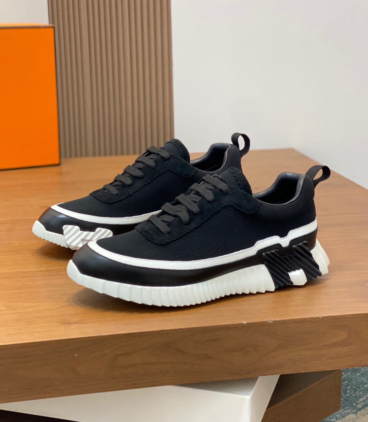 에르메스 2024 남성용 스니커즈 HM383 SH-E