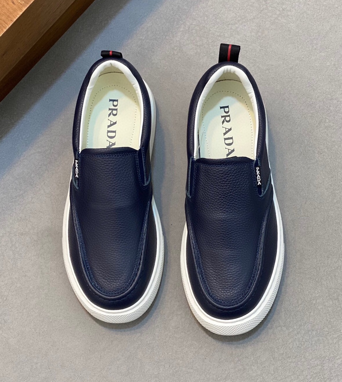 프라다 2024 남성용 로퍼 PD503 SH-E