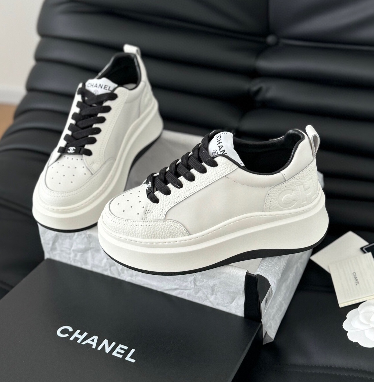 샤넬 2024 여성용 스니커즈 WA4054 DN