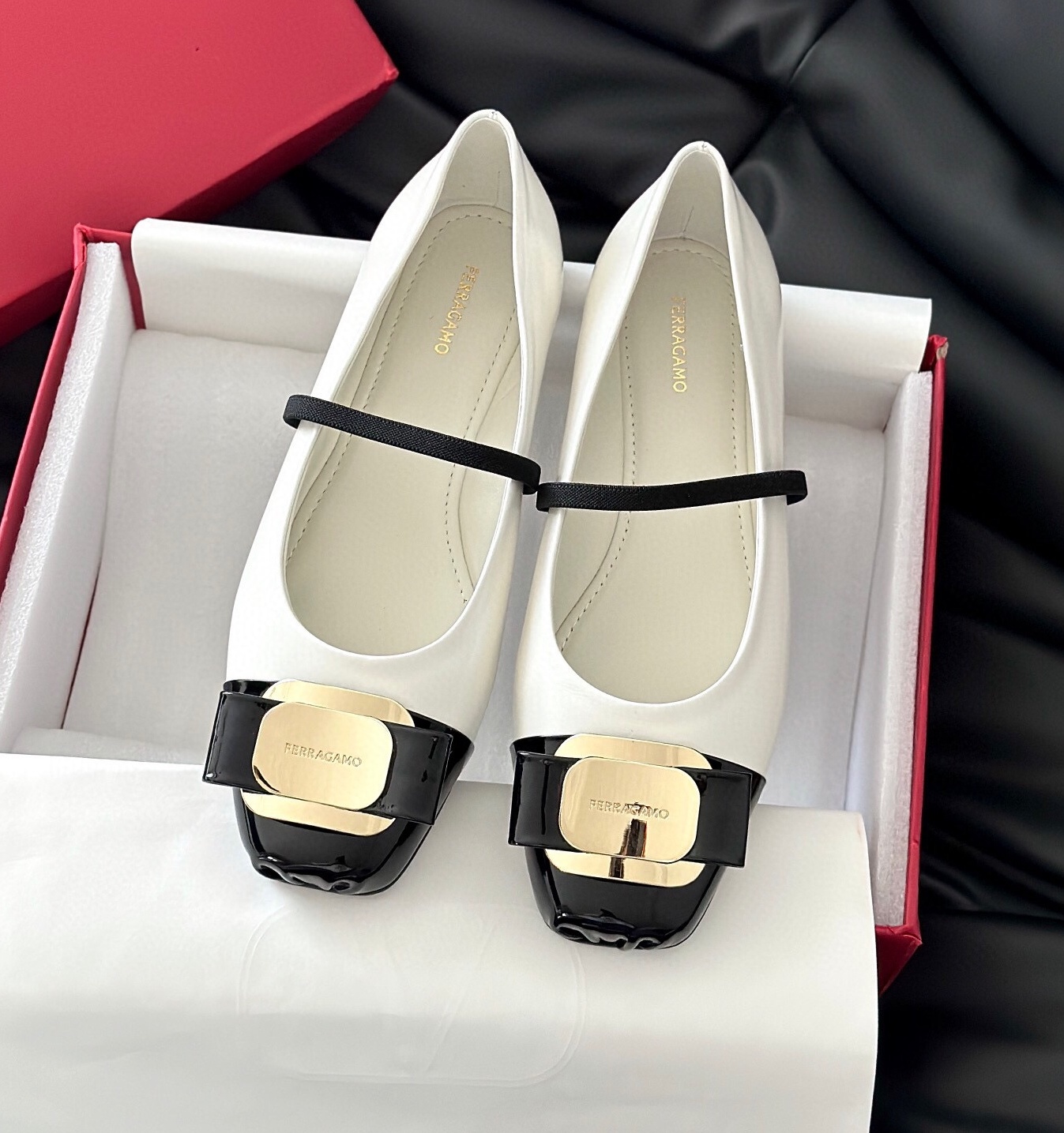 페레가모  2024 여성용 플랫 슈즈 WA4072 DN