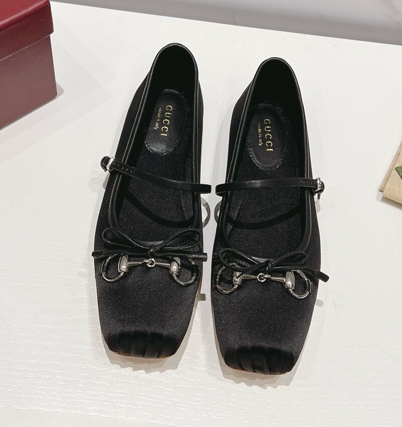 구찌  2024 여성용 플랫 슈즈 WA4086 DN