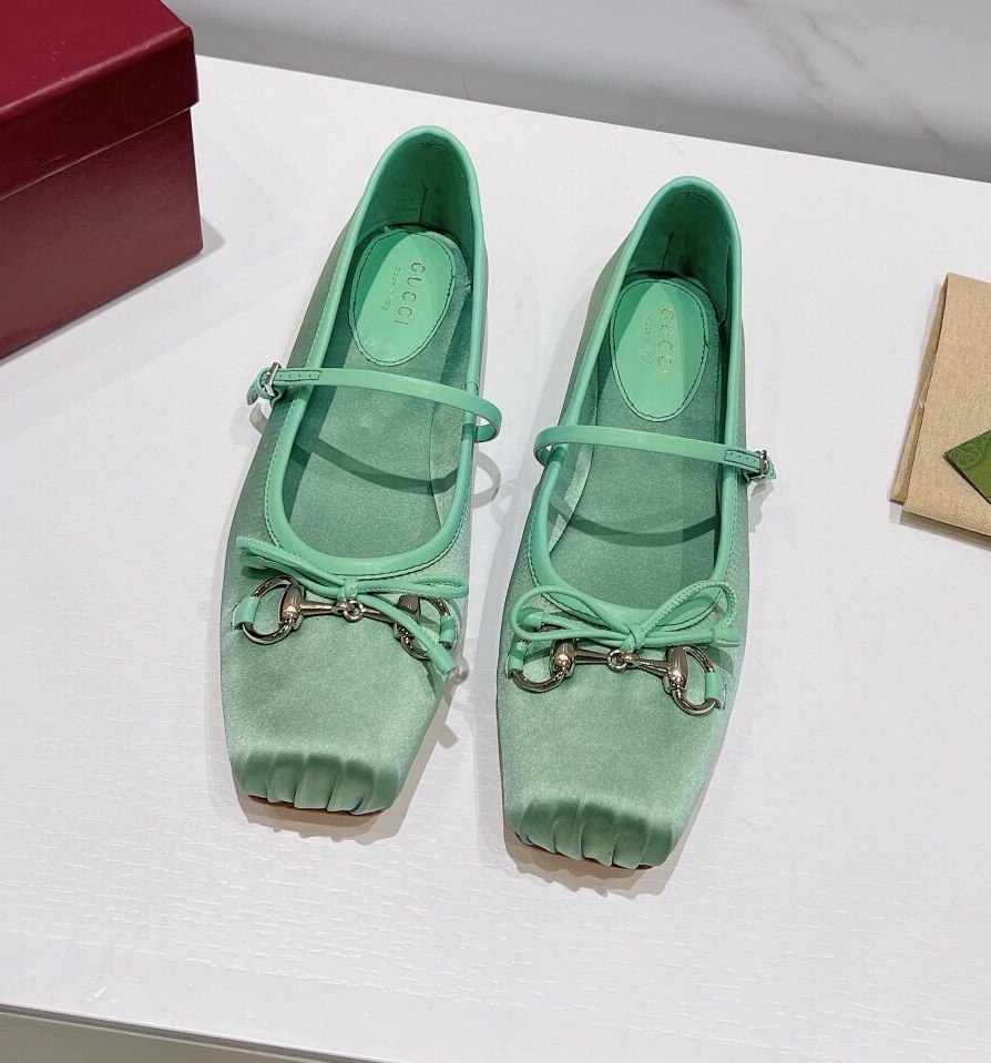 구찌  2024 여성용 플랫 슈즈 WA4088 DN