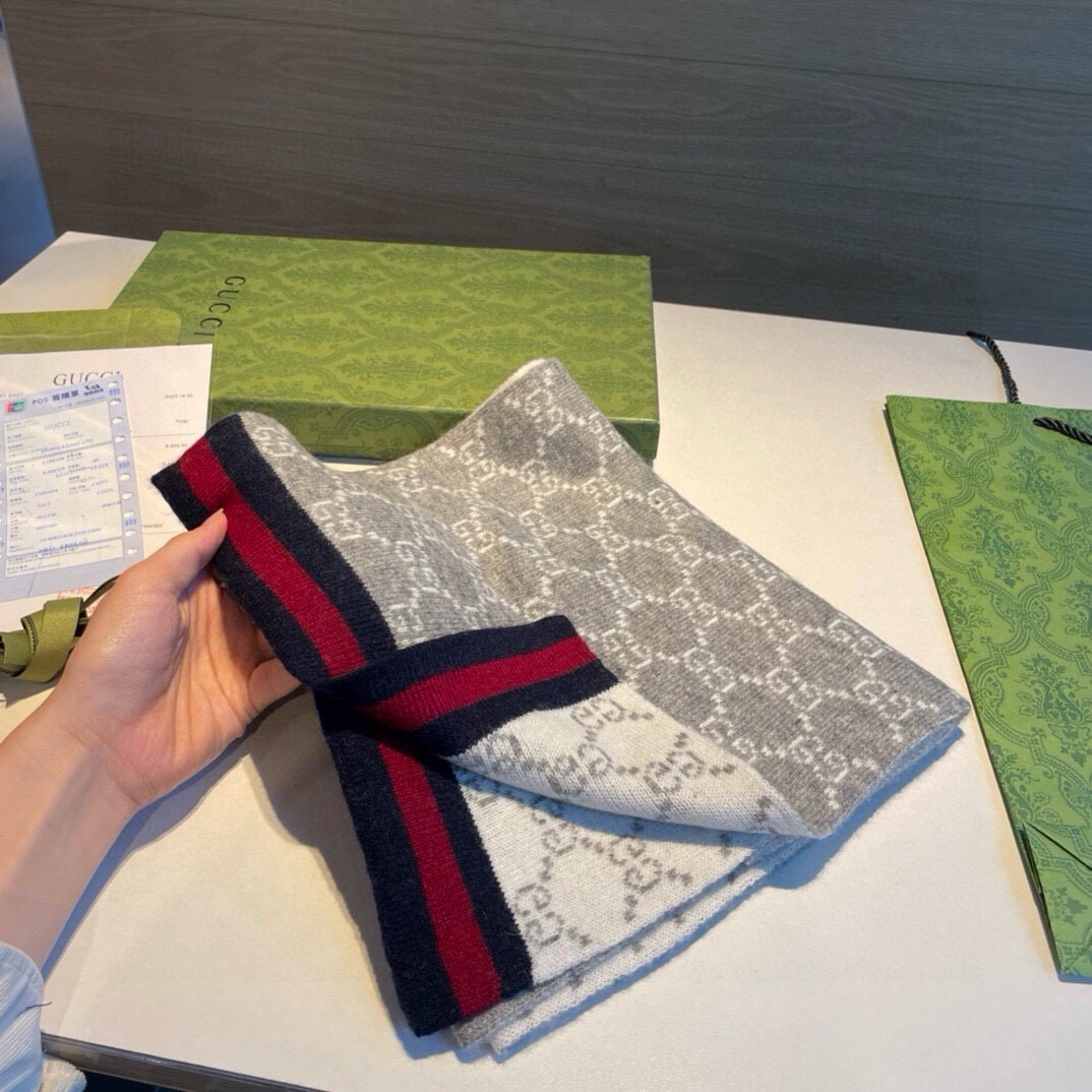 구찌 캐시미어 스카프 SN1036 SG1_A