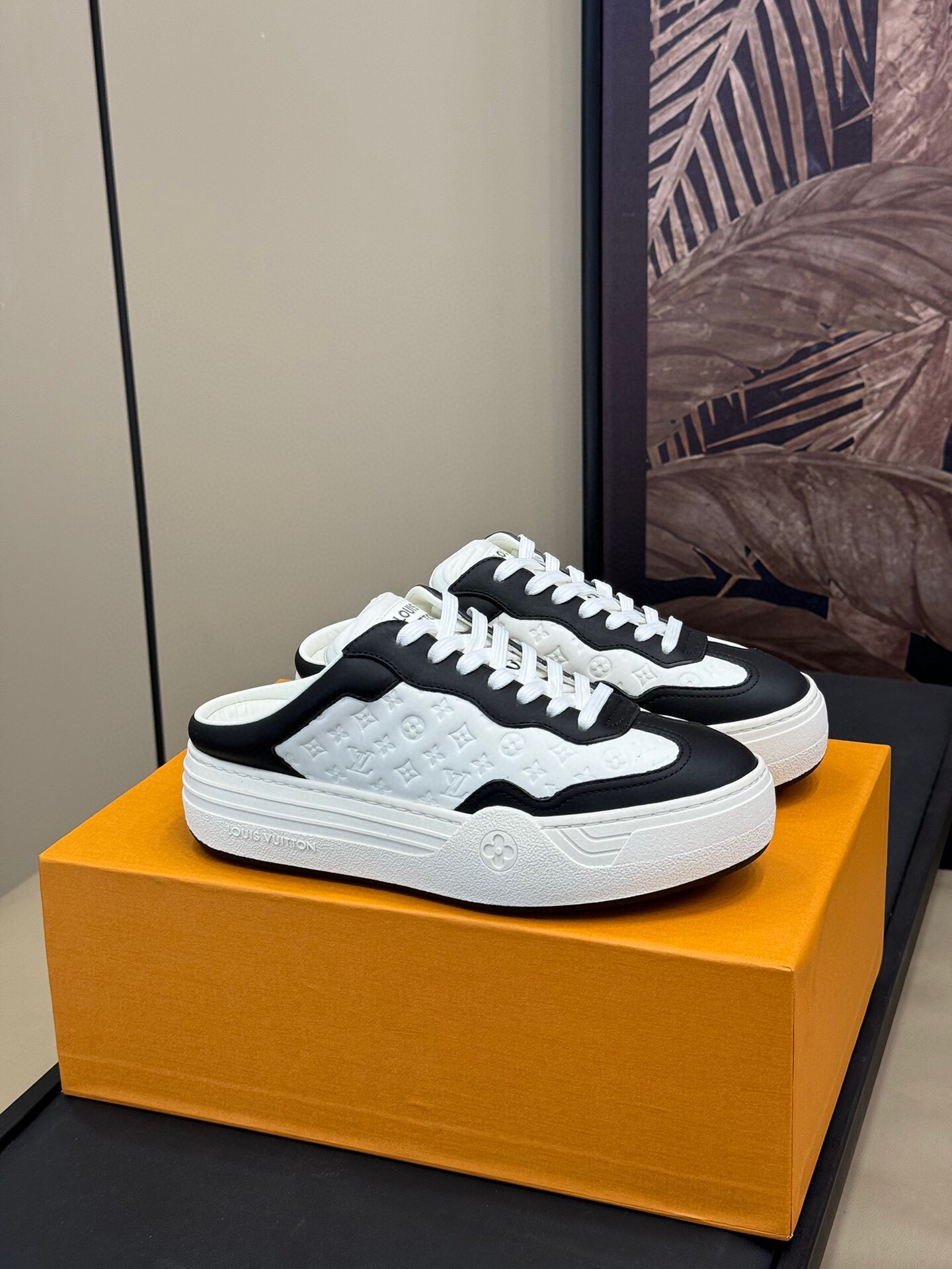 루이비통 2024 여성용 뮬 슬리퍼 WA4573 DN