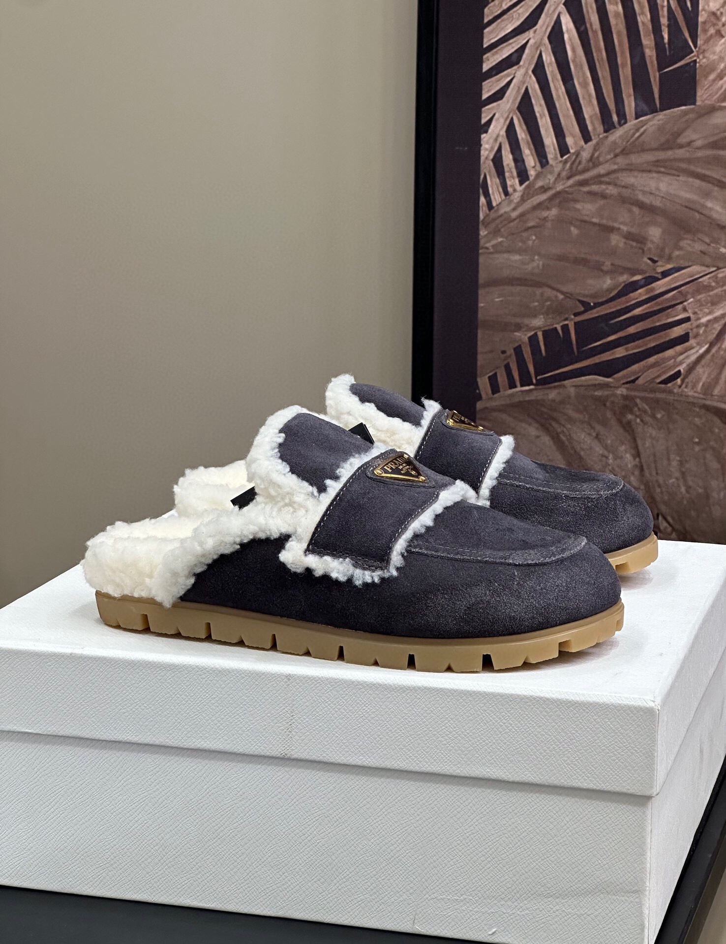 프라다 2024 여성용 울 슬리퍼 WA4583 DN