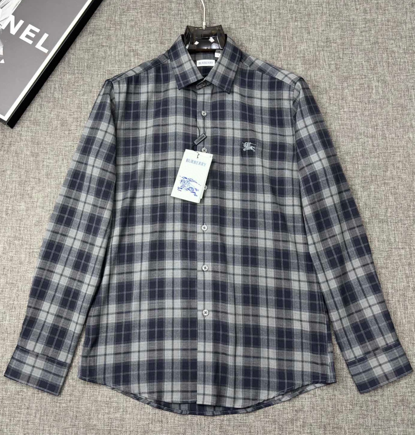 버버리 2025 남성용 셔츠  BU1186 YB