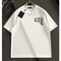 루이비통 2025 남성용 반팔티 LV1686 YB