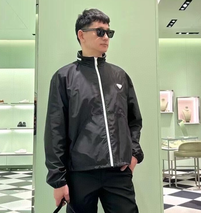 프라다 2025 남성용 바람막이자켓 PD1247 PD