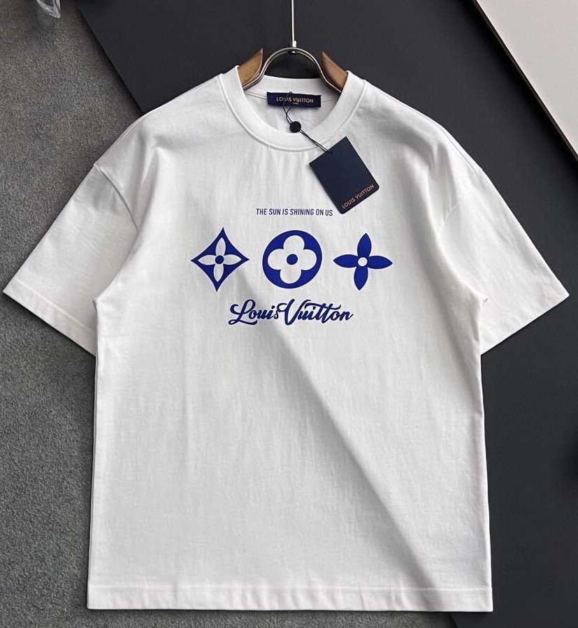 루이비통 2025 남성용 반팔 LV1779 YB 3컬러